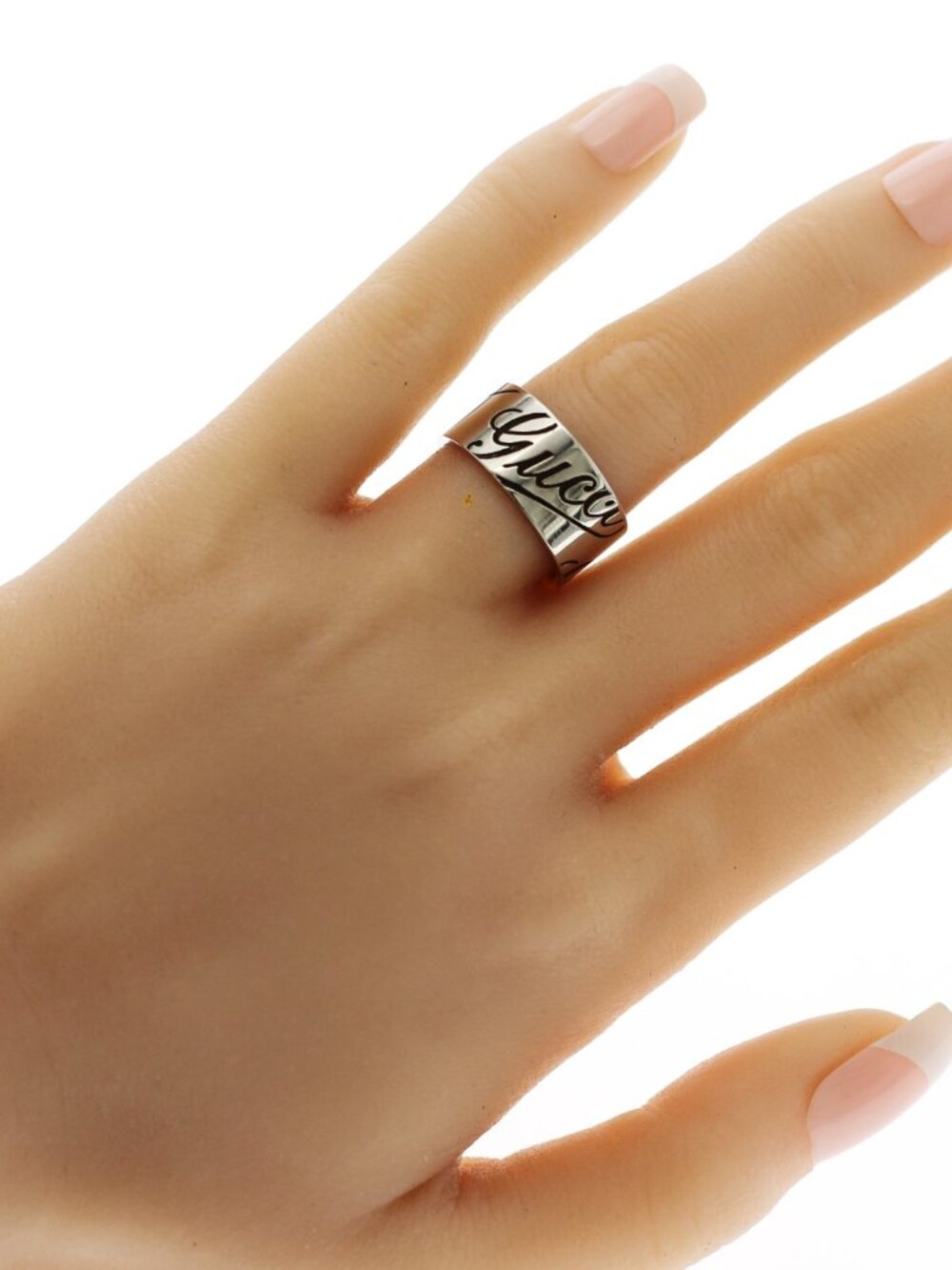 GUCCI Black Cursive Logo 18K White Gold Wide Ring Size 7 - Picture 2 of 4